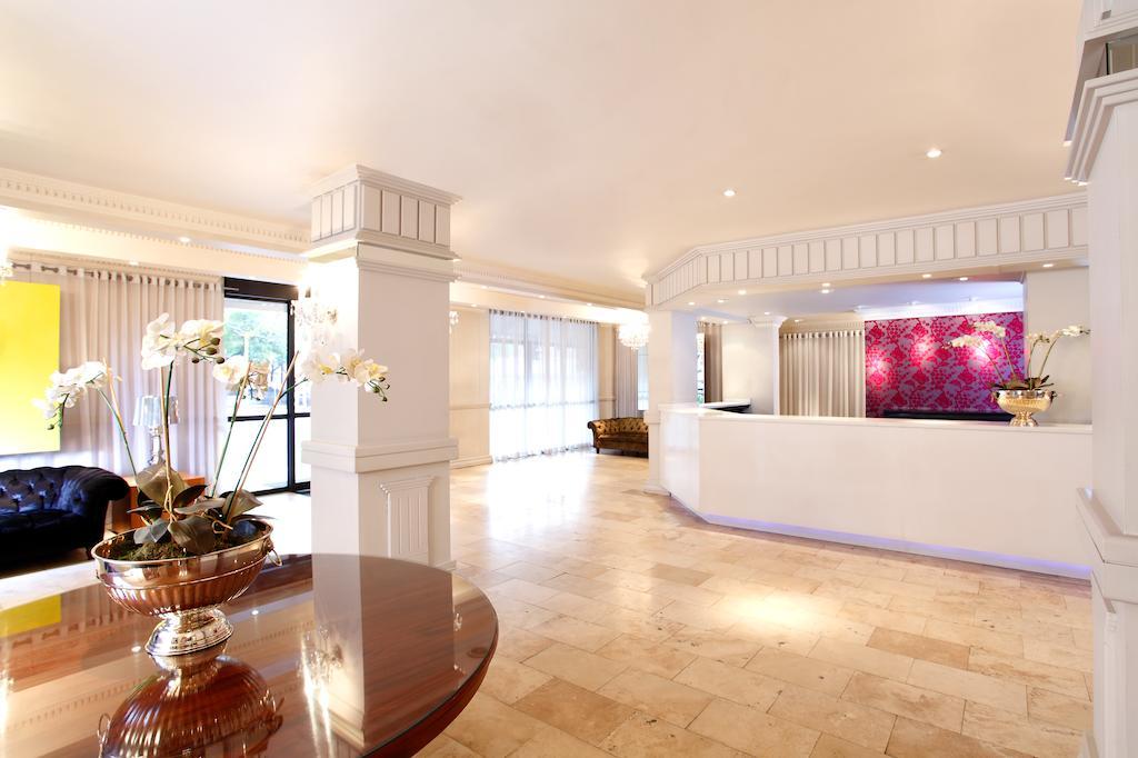 פרטוריה Manhattan Hotel מראה חיצוני תמונה